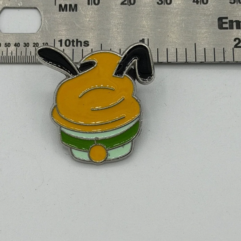 Disney Pin 2011 Pluto Character Cupcake Enamel Pin.
